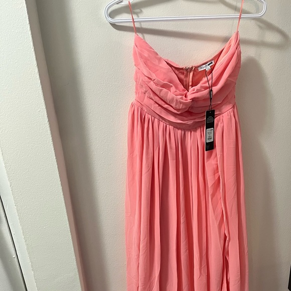 Fashion Nova Bridesmaid/PROM Dress (Small and Large Available) - Picture 7 of 16